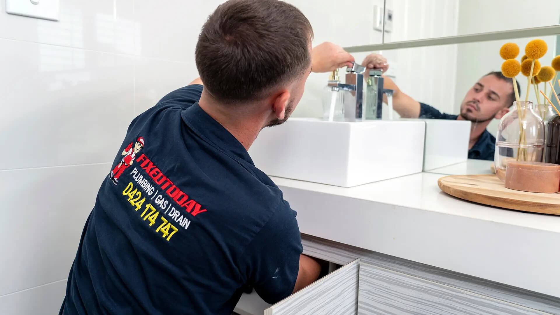 Hot water and pipe leak detection