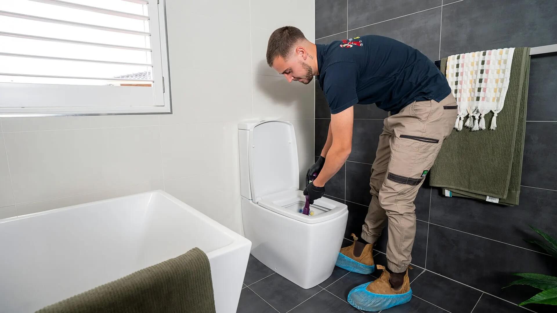 Drain camera and jetting